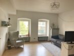 Großzügig geschnittene 1 Zimmer Wohnung mit Altbaucharme! - Wohnbereich