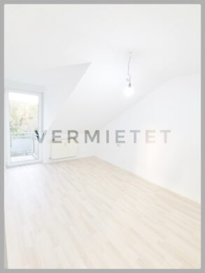 Aufgepasst! Neu renovierte, lichtdurchflutete Wohnung mit Balkon und Stellplatz!, 66539 Neunkirchen, Wohnung