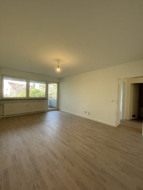 Frisch renovierte und lichtdurchflutete 3-Zimmer Wohnung!, 64665 Alsbach-Hähnlein, Wohnung