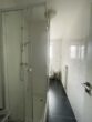 Attraktive Kapitalanlage: Modern sanierte 2-Zimmer-Wohnung in zentraler Lage! - Badezimmer