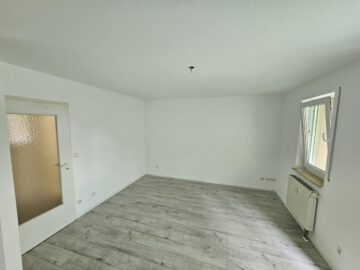 Erstbezug nach Sanierung: Charmante 1-Zimmer-Wohnung mit Balkon!, 90765 Fürth, Wohnung