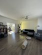 Großzügige 4 Zimmer Wohnung mit sonnigem Balkon! - Wohnzimmer
